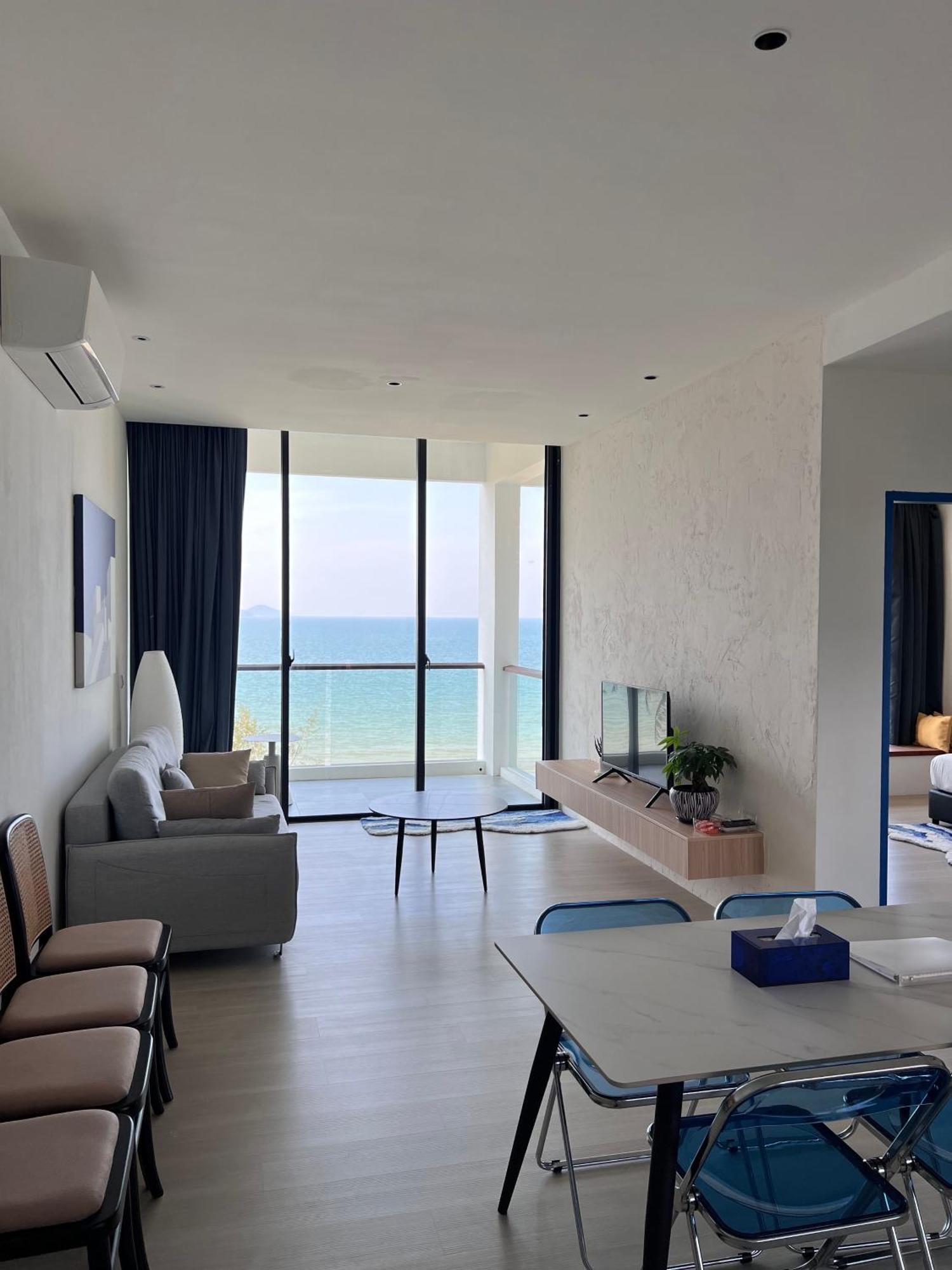 Santorineo 2 Bedroom Apartemen Sematan